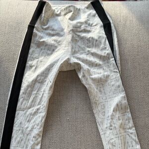 Zumba Size XS White and Black Pants